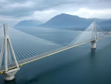 Ακριβότερα από αύριο τα διόδια στη γέφυρα Ρίου – Αντιρρίου- Τι ισχύει